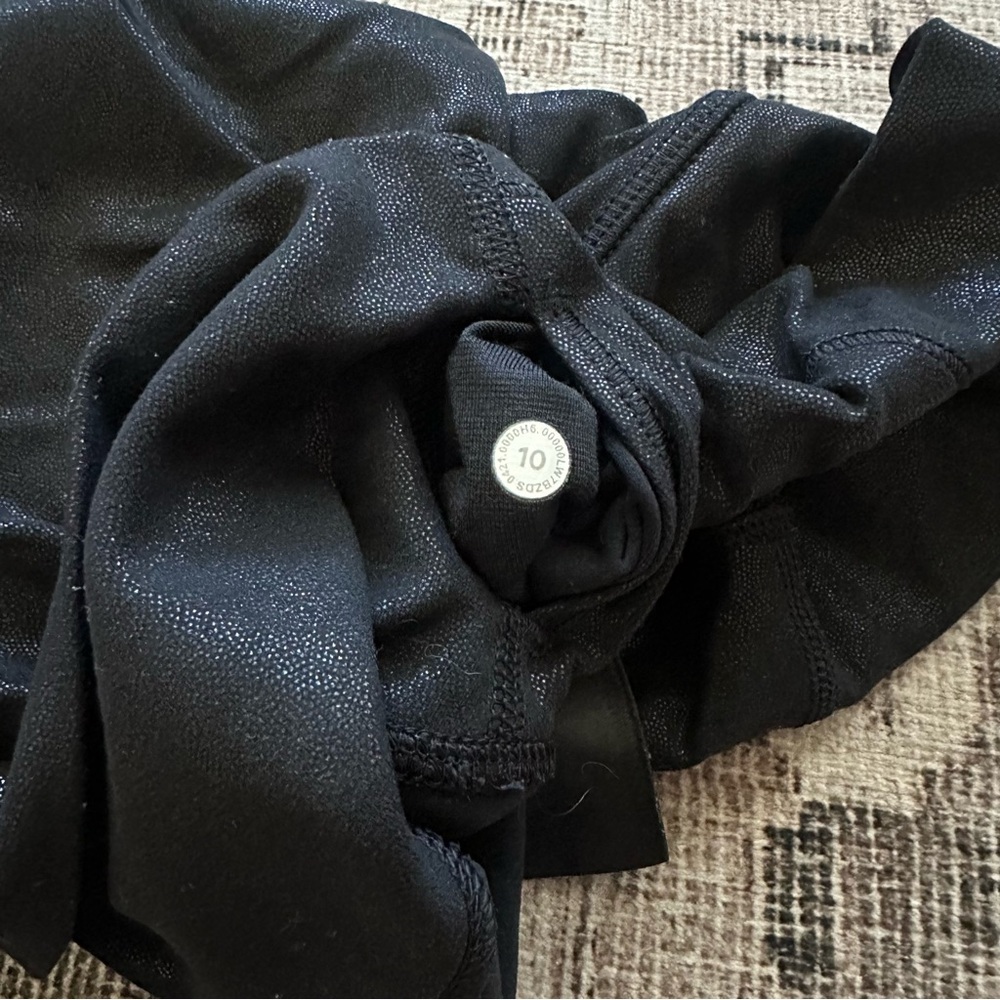 Lululemon Align High-Rise Short 6” *Shine - Picture 4 of 4